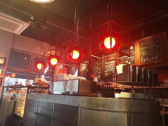 Trattoria Casa Mia & Mood Cafe