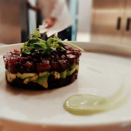 Lowe Restaurant
